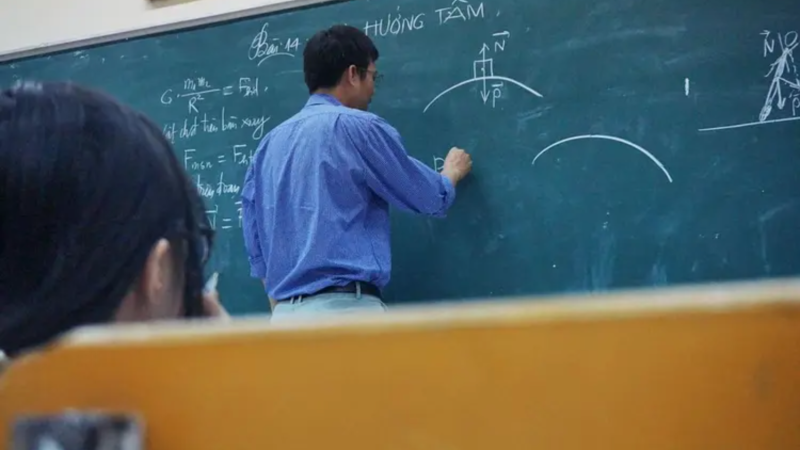 ההבדל בין קורס הכשרה לבין קורס העשרה: כיצד לבחור את המסלול הנכון לקריירה שלך